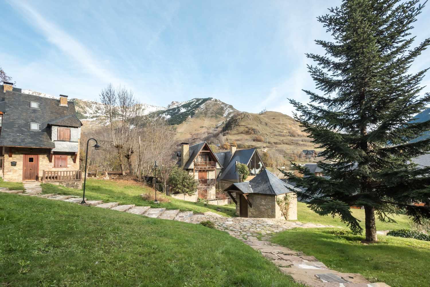 Era Salana By Seamount Rentals Унья Экстерьер фото